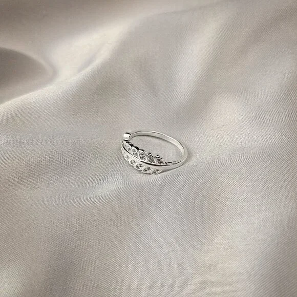 Zen Leaf Ring - Picture 4 of 5